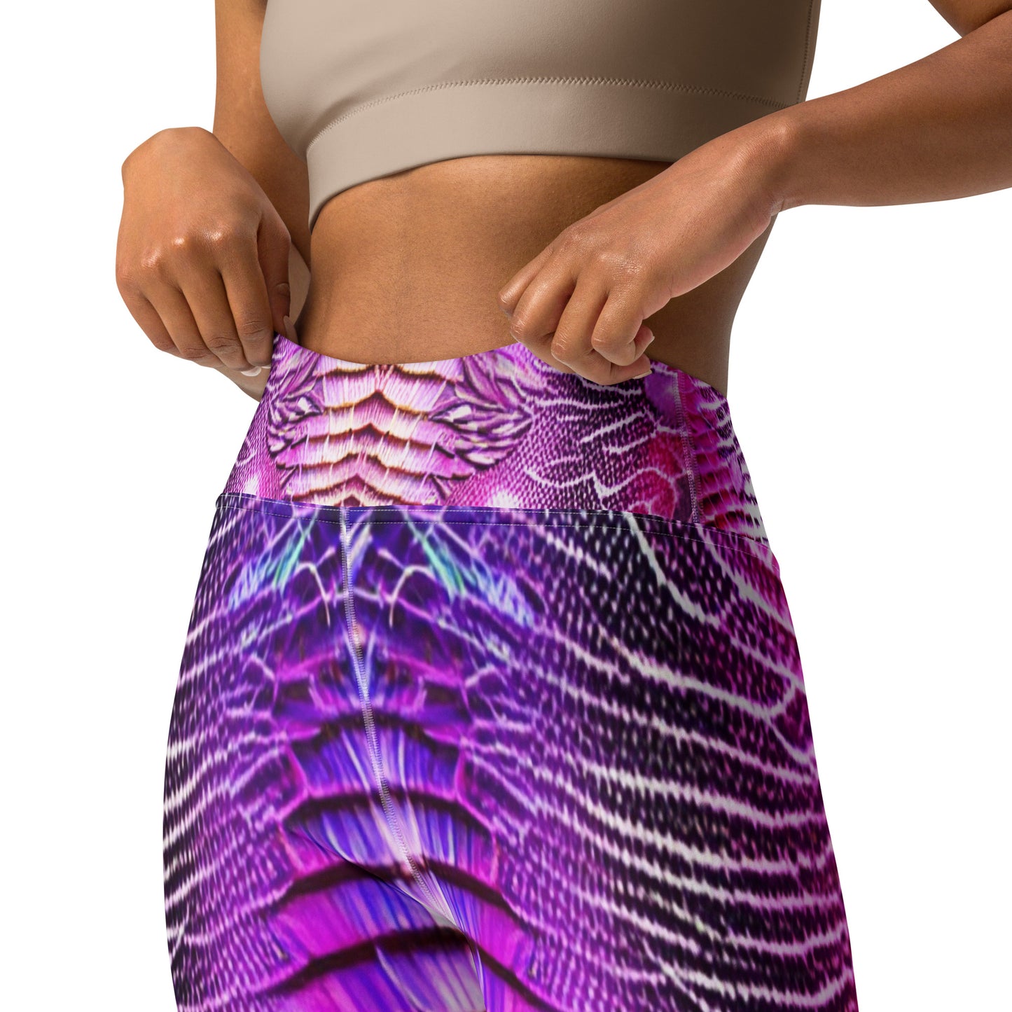 Pink & Purple Shimmering Scales Printed Yoga Leggings For Women