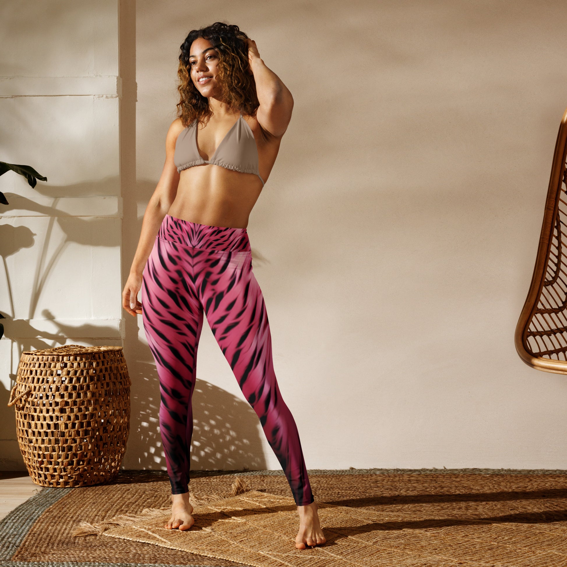 Women's A2S SAVG Yoga Capri Leggings Black w/ Pink Print – Avg2Savg Apparel